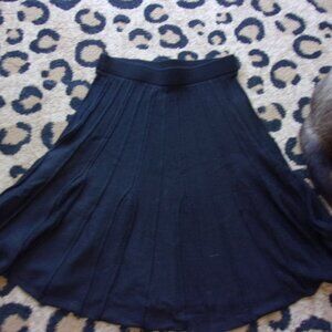 LUX SMALL BLACK KNIT SKIRT